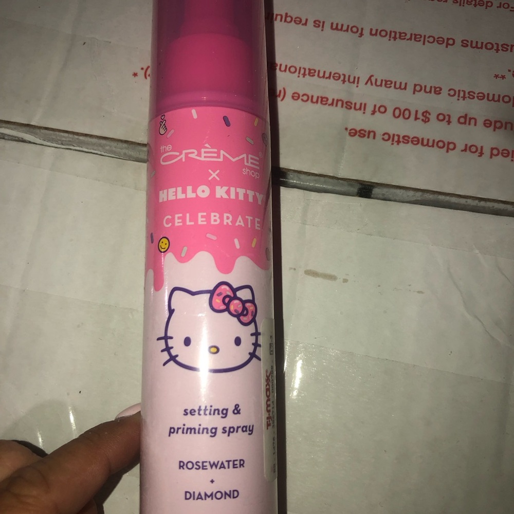 🩷 Creme x Hello Kitty Pink Setting & Priming Spray - Rosewater